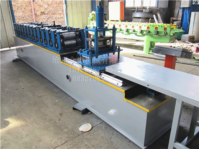 工地彩鋼圍擋板壓