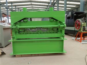 1025楼承板压型设备